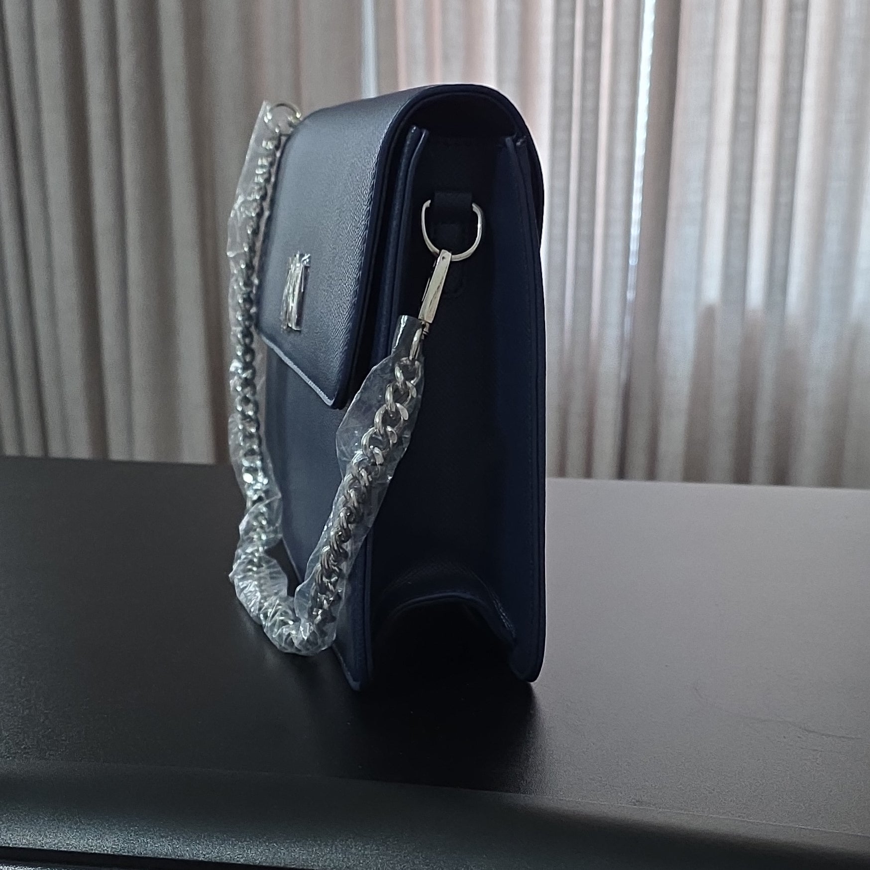 Badgley Mischka Black Shoulder Bag Chain Accent Detachable Strap Logo